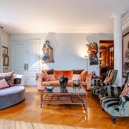 Veeve - Vermilion Splendour Apartment *